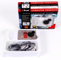 Trust digitális fényképezőgép, 3,3 MP, eredetei dobozában