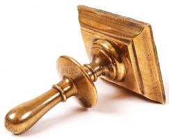 Pecsét formájú levél nehezék, réz, m:10 cm