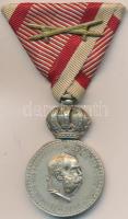 1916. "Ezüst Katonai Érdemérem a katonai érdemkereszt szalagján kardokkal" fehérfém kitüntetés T:2 Hungary 1916. "Silver Medal for Military Merit Signum Laudis on wartime ribbon with swords" white metal decoration C:XF