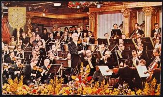 Willi Boskovsky (1909-1991) aláírt cetlije róla készült képeslapra ragasztva, 8×14 cm