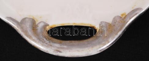 1945 előtt Elegáns, virágokkal díszített, jelzett Drasche süteményes tál ezüstözött szélekkel és fül...