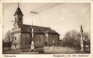 Taksonyfalva / Taksony catholic church with the country flag (fl)