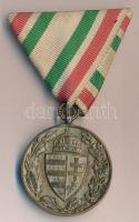 1929. Magyar Háborús Emlékérem "Pro Deo et Patria" kitüntetés mellszalagon T:2 Hungary 1929. Commemorative Medal for World War I, decoration with ribbon C:XF