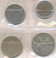 Kis magyar forgalmi fémpénz gyűjtemény berakóban, benne 1994. 200Ft Ag "Deák" T:vegyes