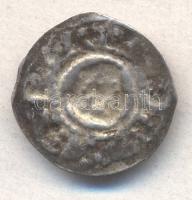 1180-1240. Bracteata Ag "III. Béla - IV. Béla" (0,38g) T:2-
Huszár 200., Unger 118