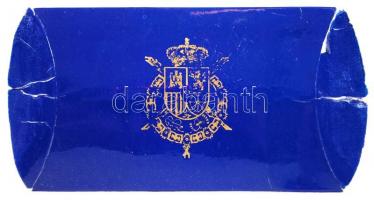 Spanyol királyi család által adományozott diplomáciai emlékérem arany 14 K (Au.), nettó: 27,5 g, 4,5...