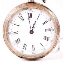 1893-1934 Antik, svájci, ezüst (Ag) tokos, kulcsos zsebóra porcelán számlappal, kulccsal, 800-as tis...