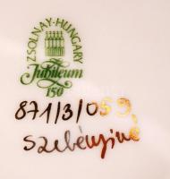 Kézzel festett búzavirág mintás nagyméretű Zsolnay porcelán váza, jelzett (apró hajszálrepedéssel) /...