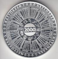 2000. "Budapest / Naptár" ezüstözött fém emlékérem (42.5mm) dísztokban T:PP