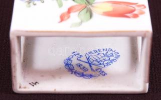 Herendi gyufatartó, kézzel festett, jelzett, apró hajszál repedés, h:6 cm