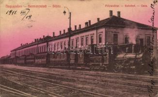 Nagyszeben railway station with train (EK)