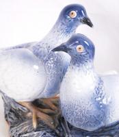 9 db porcelán figura és egy váza, jelzettek, egyik sérült a többi hibátlan, 8-27 cm