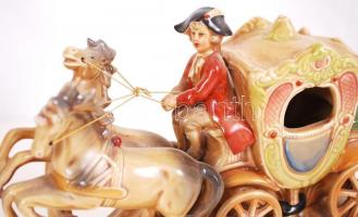 9 db porcelán figura és egy váza, jelzettek, egyik sérült a többi hibátlan, 8-27 cm