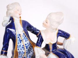 9 db porcelán figura és egy váza, jelzettek, egyik sérült a többi hibátlan, 8-27 cm