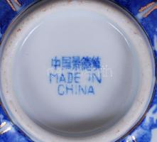 Aranyozott, részben kézzel festett, jelzett kínai porcelán tálka és kanál / 
Chinese porcelain bowl ...
