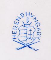 Viktória mintás, kézzel festett és aranyozott, jelzett Herendi tálka / 
Hand painted gold plated tin...