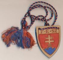 1939. "FESZ - A Felvidékért" festett fa jelvény madzaggal T:2