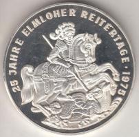 NSZK 1975. "25 éves az Elmloher Reitertag" Ag emlékérem 30.31g/0.986/40mm) T:PP Díszdobozban! GFR 1975. "Wesermünde / 25th Anniersary Elmloher Reitertag" Ag medallion (30.31g/0.986/40mm) C:PP
