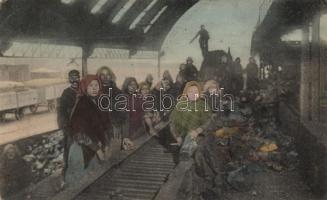 Coal miners, sorting (gluemark) (EK)