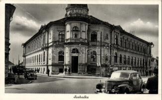 Szabadka school, automobiles (fa)