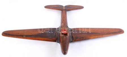 cca 1940 tömörfa repülőgép modell, 51x80cm, kerekek és a propeller hiányzik