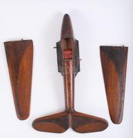 cca 1940 tömörfa repülőgép modell, 51x80cm, kerekek és a propeller hiányzik