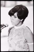 Zalatnay Sarolta aláírt fotója, 15,5x10cm