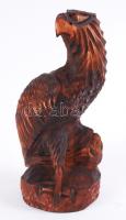 Kézzel faragott sas, fa m:25 cm