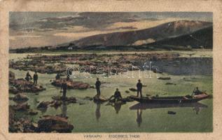 Vaskapu (small tear)