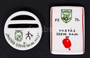 1975-1976 Postás Üzemi Bajnokság, 2 db Hollóházi  porcelán plakett, 4×8 cm