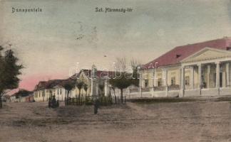 Dunaújváros / Dunapentele, Szentháromság tér