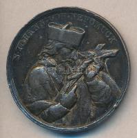 ~1850. "Nepomuki Szt. János" német nyelvű felirattal fém vallási medál T:2,2- ~1850. "St. Johann von Nepomuk" metal religous medallion with German inscription C:XF,VF