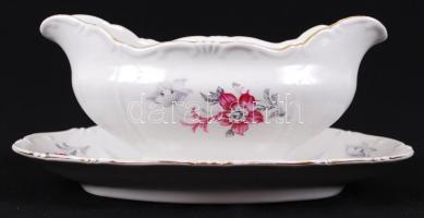 cca 1925-1950 Virágmintás, aranyozott szegélyű, pajzspecsétes Zsolnay készlet 8 darabja: levesestál,...