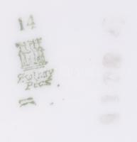 cca 1925-1950 Virágmintás, aranyozott szegélyű, pajzspecsétes Zsolnay készlet 8 darabja: levesestál,...