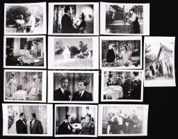 13 db háború előtti magyar film jelenetekről készült fotó, 8×12 cm