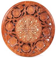 Kézzel faragott fa falidísz bakelitberakással /  Hand made wooden wall plate with bakelite inlay, d: 39cm