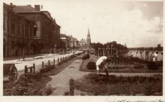 Lugos grammar school, ref. church