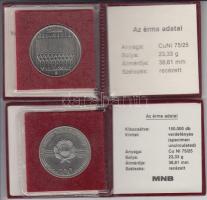 1982. 100Ft "Labdarúgó VB" + 1983. 100Ft "FAO" T:BU Eredeti tokban, tanúsítvánny...