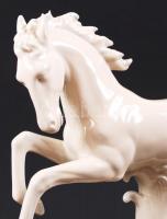 cca 1900 Weiß, Kühnert & Co. jelzett gräfenthali porcelán paripa, alján megkopott aranyozással (...