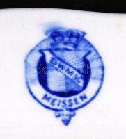 cca 1880 Máz alatt festett, kobaltkék "hagymamintás", jelzett Meissen DWMSC porcelán halas...