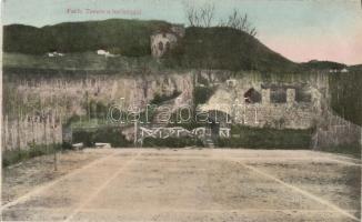 Badacsony teniszpálya, barlang