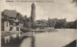 Budapest VIII. Ludovika Akadémia csónakháza, tó