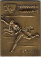 1937. "F.M.G." szögletes bronz plakett T:2 Szign:Breznay
