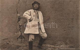 Pöstyénfürdő, Slovakian folk costumes (fl)