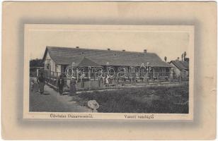 Dunavecse vasúti vendéglő (kis szakadás / small tear)