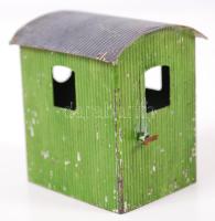 cca 1930-40. Märklin bakterház makett. Kissé kopottas állapotban. 6x4 cm.