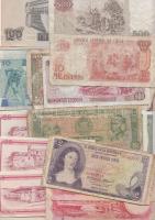 32db vegyes közép- és dél-amerikai bankjegy T:I-III-
33 pcs of mixed modern Middle and South America...