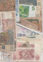 35db vegyes európai bankjegy T:vegyes
35 pcs of mixed modern European banknotes C:mixed