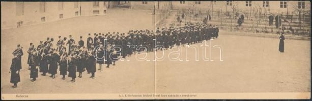 Kalocsa A. I. t. Stefaneum intézet Szent Imre százada a zenekarral, panorámalap