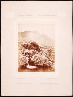 cca 1880 Divald Károly: A magas Tátrából - Aus der hohen Tátra: A tarpataki tüzelő kő - Kleinkolbacher Feuerstein. Divald Károly eperjesi műterméből, kartonra kasírozva, 32x24cm (1890k.)